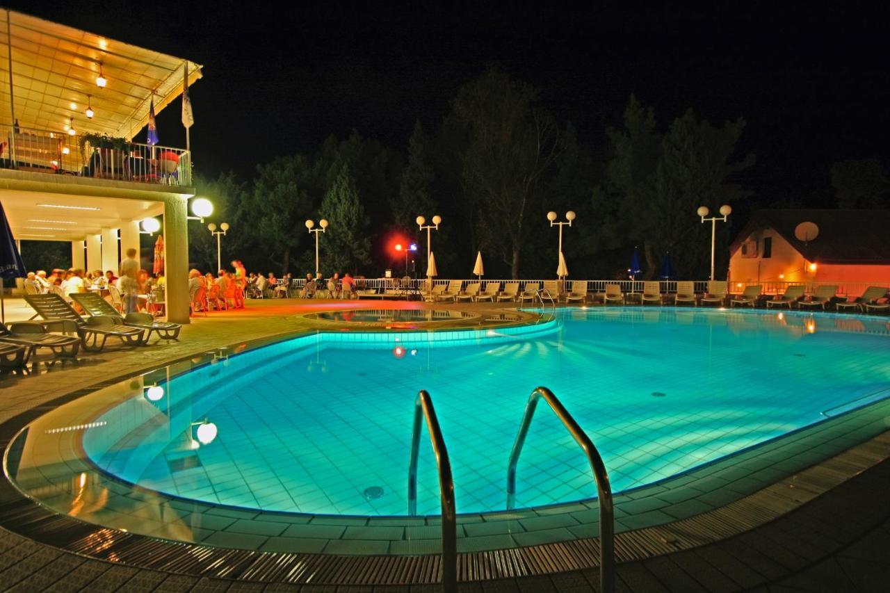 Hotel Faraon Trpanj Exteriör bild
