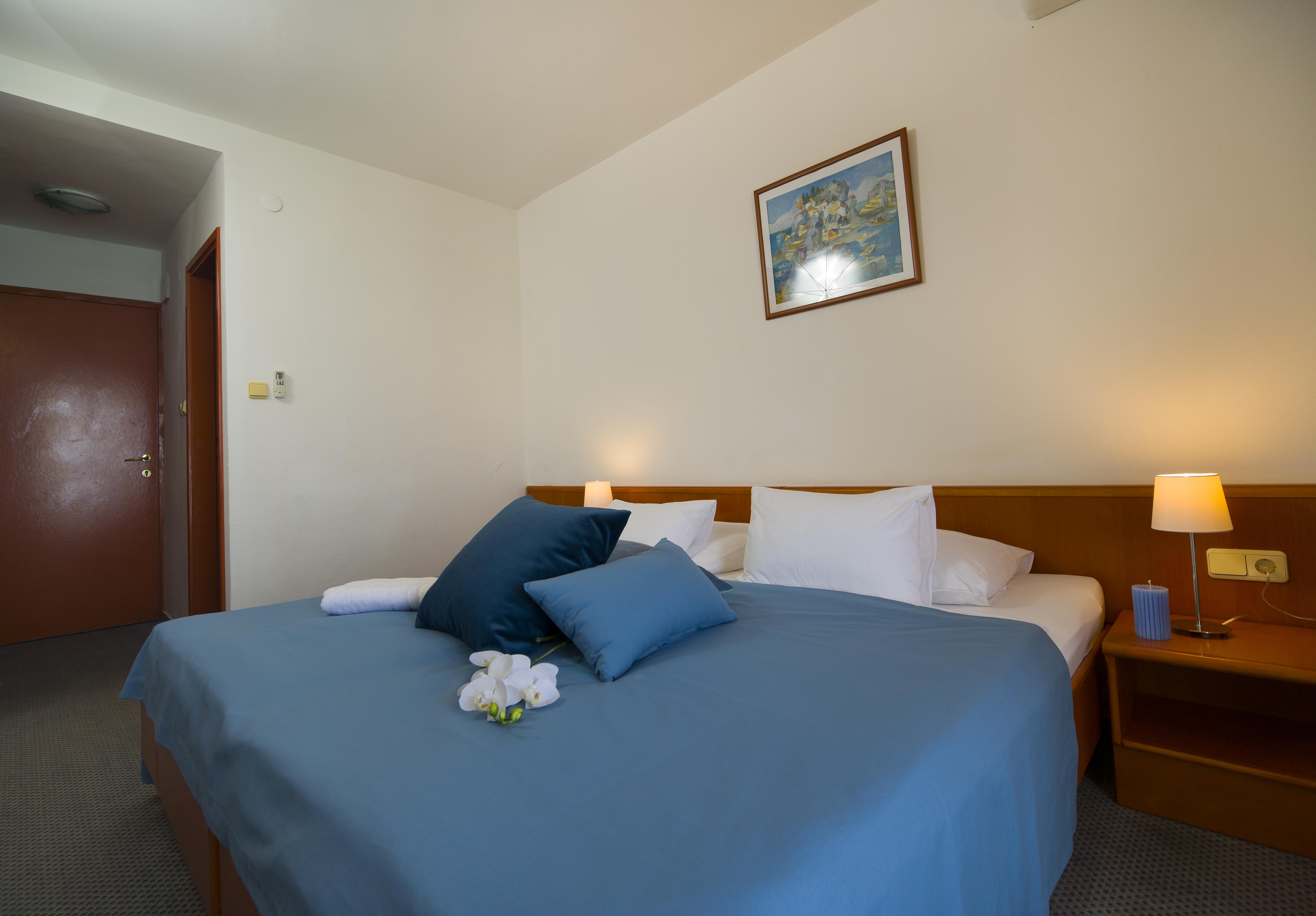Hotel Faraon Trpanj Exteriör bild
