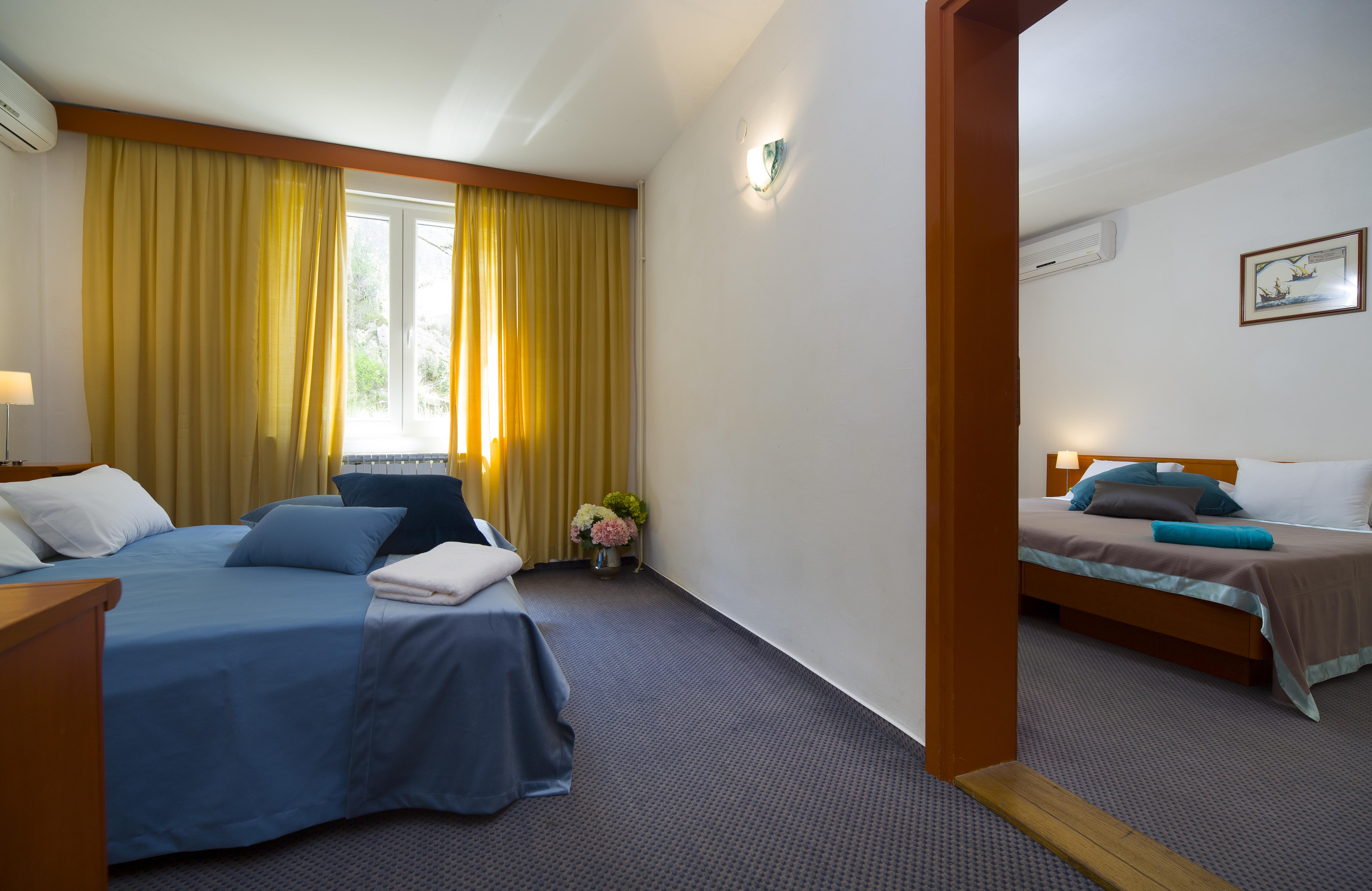 Hotel Faraon Trpanj Exteriör bild