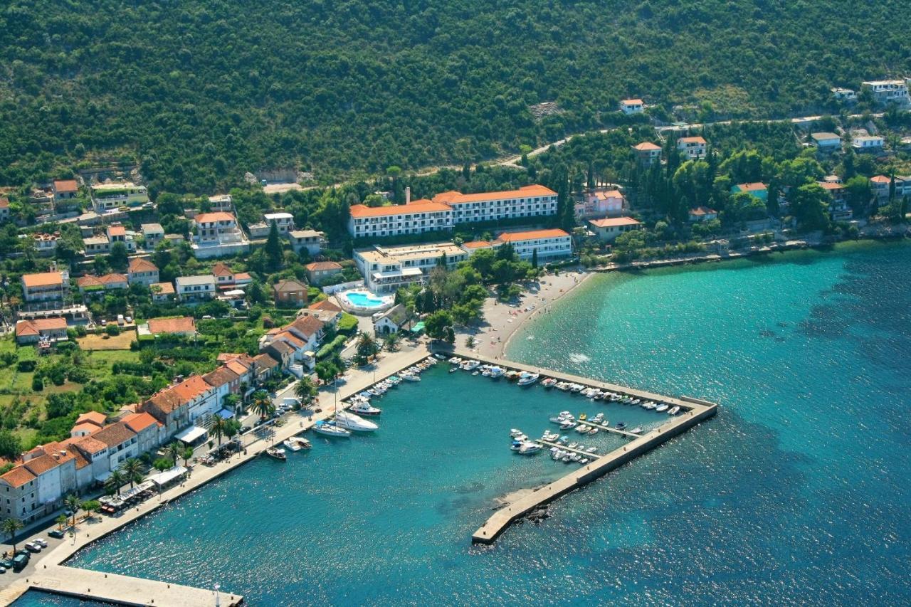 Hotel Faraon Trpanj Exteriör bild